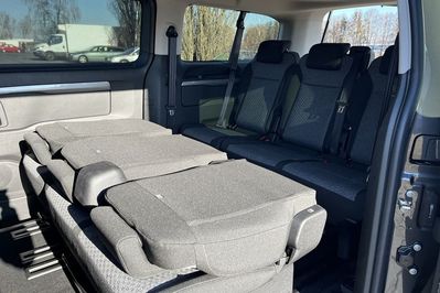 Peugeot Traveller Long L2H1 Business EAT8