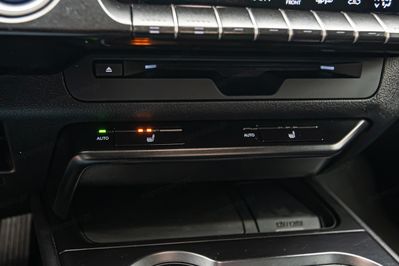 Lexus UX 250h F Impression