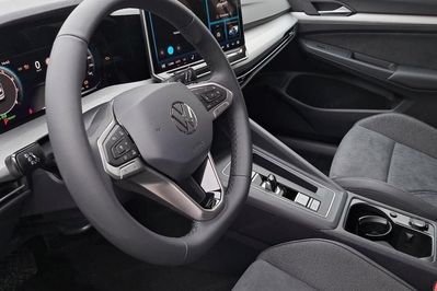 Volkswagen Golf Life Plus 1.5 eTSI mHEV DSG