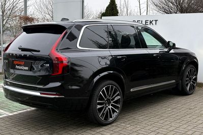 Volvo XC90 T8 AWD Plug-In Hybrid Plus Dark 7os