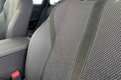 Peugeot 308 GT e-DCS 1.2 mHEV