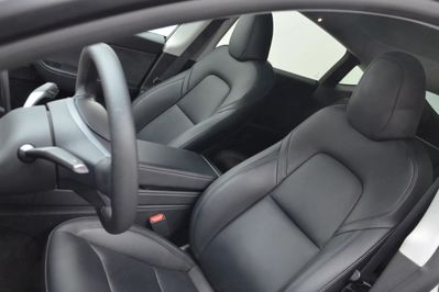 Tesla Model Y Y Long Range AWD