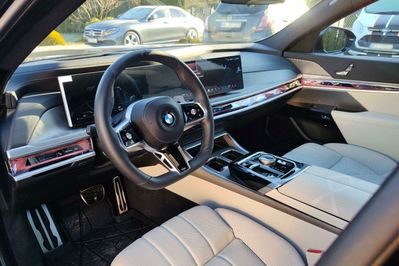 BMW Seria 7 740d xDrive M Sport