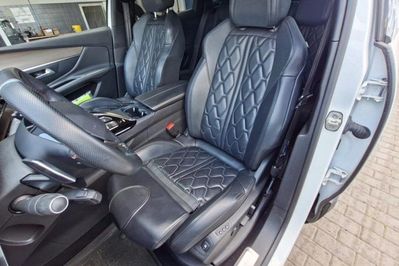 Peugeot 3008 GT EAT8