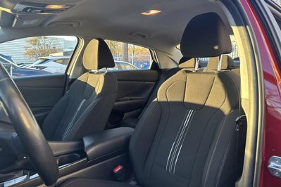 Hyundai Elantra Executive 1.6  CVT