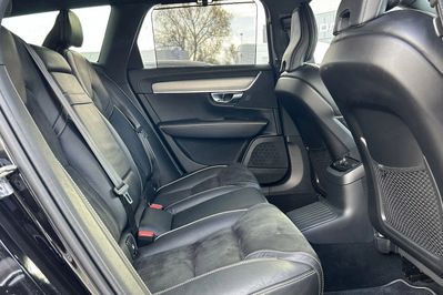 Volvo V90 T8 AWD Plug-In Hybrid R-Design