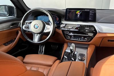 BMW Seria 5 530d xDrive M Sport