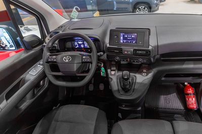 Toyota Proace City Long