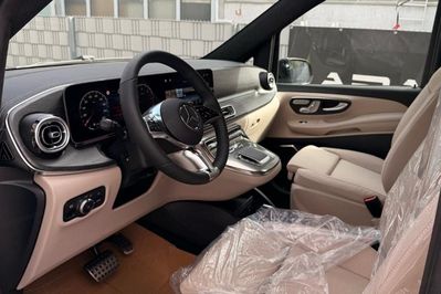Mercedes V Klasa 300 d 4-Matic 9G-Tronic Exclusive długi