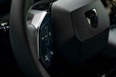 Peugeot 3008 GT e-DCS6 1.2 mHEV
