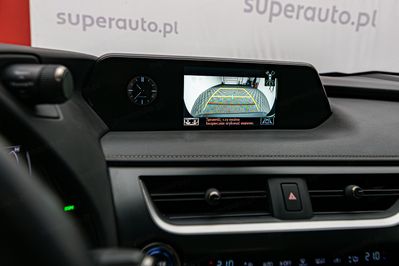 Lexus UX 250h F Impression