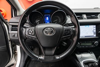 Toyota Avensis 2.0 D-4D Premium