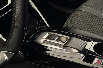 Peugeot 208 PureTech GT