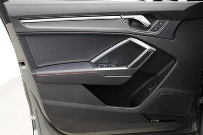 Audi Q3 40 TFSI quattro S Line