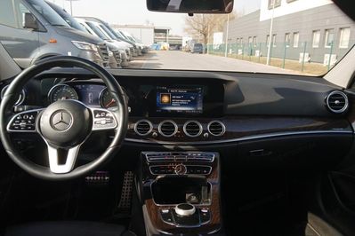 Mercedes Klasa E 220 d 9G-TRONIC