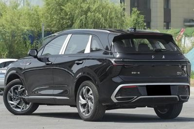 Hongqi HS3 1.5T FWD