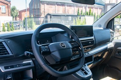 Opel Zafira Life Extra Long L2H1 Business AT8