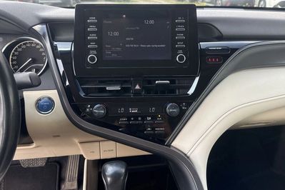Toyota Camry 2.5 Hybrid Comfort Cvt