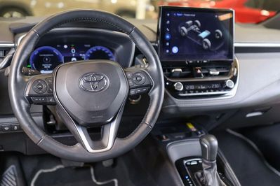 Toyota Corolla 1.8 Hybrid Style