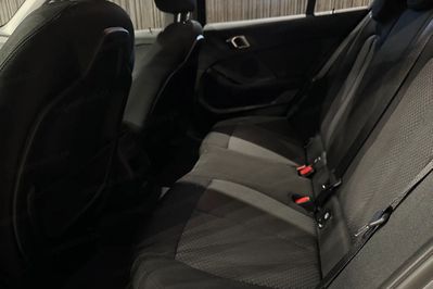 BMW Seria 1 118i Advantage aut