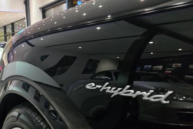 Porsche Cayenne Coupe E-Hybrid Black Edition