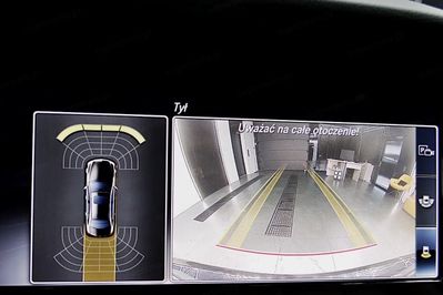 Mercedes Klasa E 300 9G-TRONIC