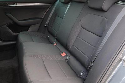 Skoda Superb 2.0 TDI SCR Active DSG