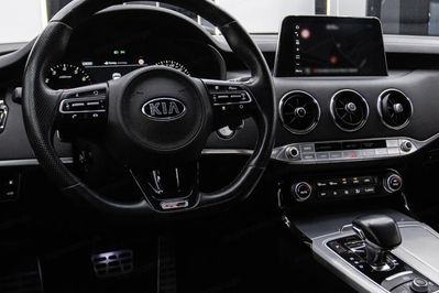 Kia Stinger 2.0 T-GDI GT Line