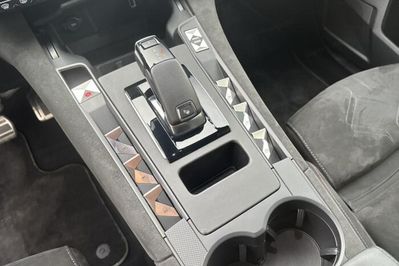 DS DS7 Performance Line + 1.6 PureTech  aut