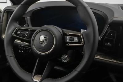 Porsche Cayenne Coupe Black Edition