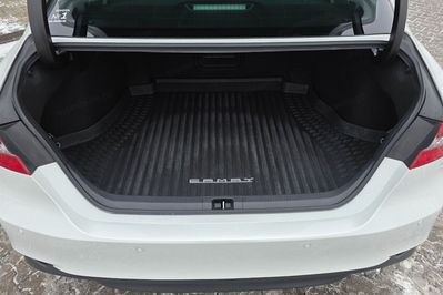 Toyota Camry 2.5 Hybrid Executive CVT