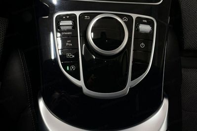 Mercedes Klasa C 180 9G-TRONIC