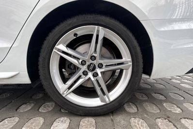 Audi A4 35 TFSI Advanced