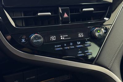 Toyota Camry 2.5 Hybrid Executive