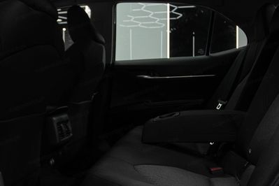 Toyota Camry 2.5 Hybrid Comfort CVT