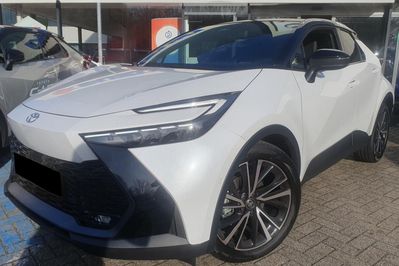 Toyota C-HR Executive 2.0 Plug-in Hybrid Dynamic Force