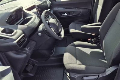 Peugeot Partner Van XL L2H1 EAT8 Zabudowa Brygadowa