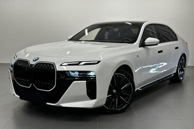 BMW Seria 7 750e xDrive M Sport