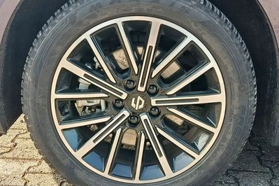 Leapmotor B10 Design Hybrid EV 18,8 kWh