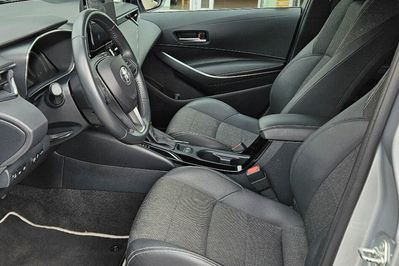 Toyota Corolla 1.8 Hybrid Style