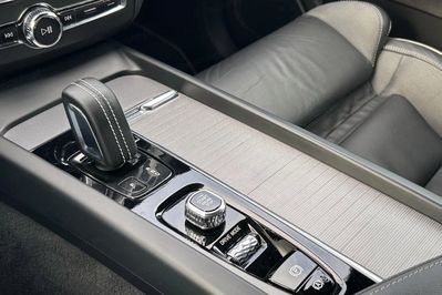 Volvo XC60 B4 D AWD R-Design