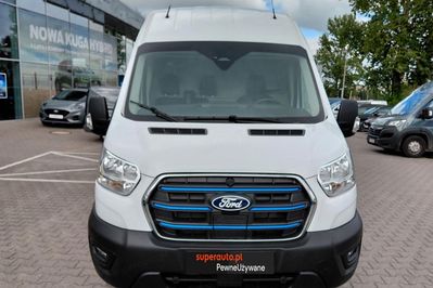 Ford Transit L4 RWD Trend