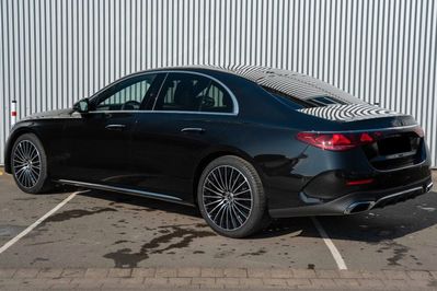 Mercedes Klasa E 300 e 4-Matic AMG