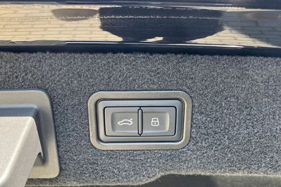 Audi A8 L 60 TFSI mHEV Quattro Tiptr.
