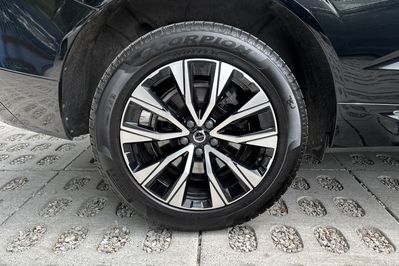 Volvo XC60 B4 D AWD Plus Bright