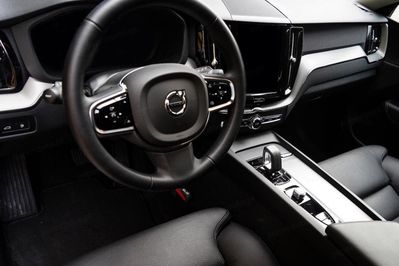 Volvo XC60 T6 Plug-In Hybrid AWD Plus Bright
