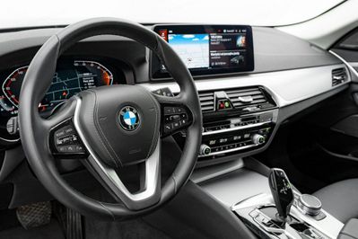 BMW Seria 5 Touring 530i xDrive