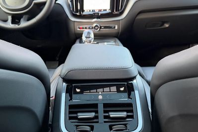 Volvo XC60 B5 B AWD Ultra Dark aut