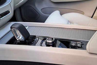 Volvo XC60 B4 D AWD Plus Dark