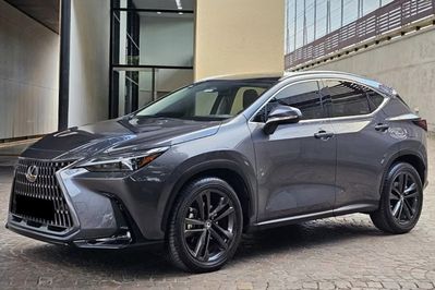 Lexus NX 450h+ Prestige 2.5 Hybrid Plug-in AWD